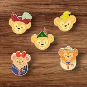 5 Duffy and Friend Disney Parks Trading Pins, Plus 2 Bonus Pins